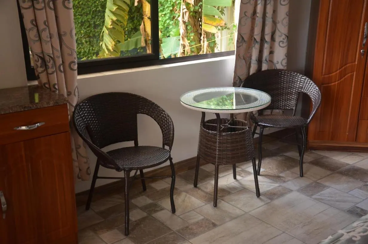 Mont Buxton Villa Victoria Bed & Breakfast